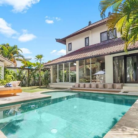 Villa New York - 4 Bdr Pool Luxury Villa, Next To The Forge Bali سمينياك المظهر الخارجي الصورة