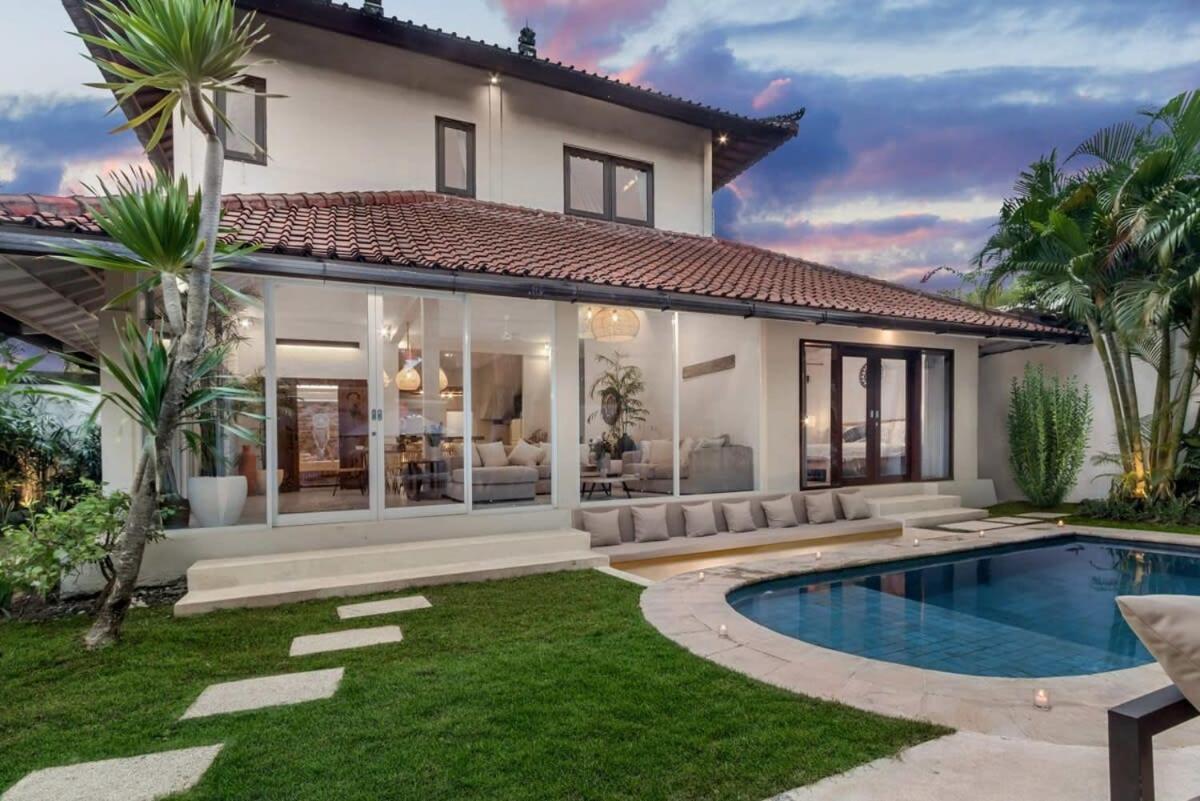 Villa New York - 4 Bdr Pool Luxury Villa, Next To The Forge Bali سمينياك المظهر الخارجي الصورة